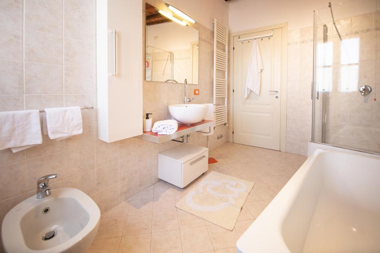 Serena Apartment, Cosy Close Center Town Lucca Exterior foto